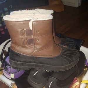 Ozark trail sz 10 snow boots